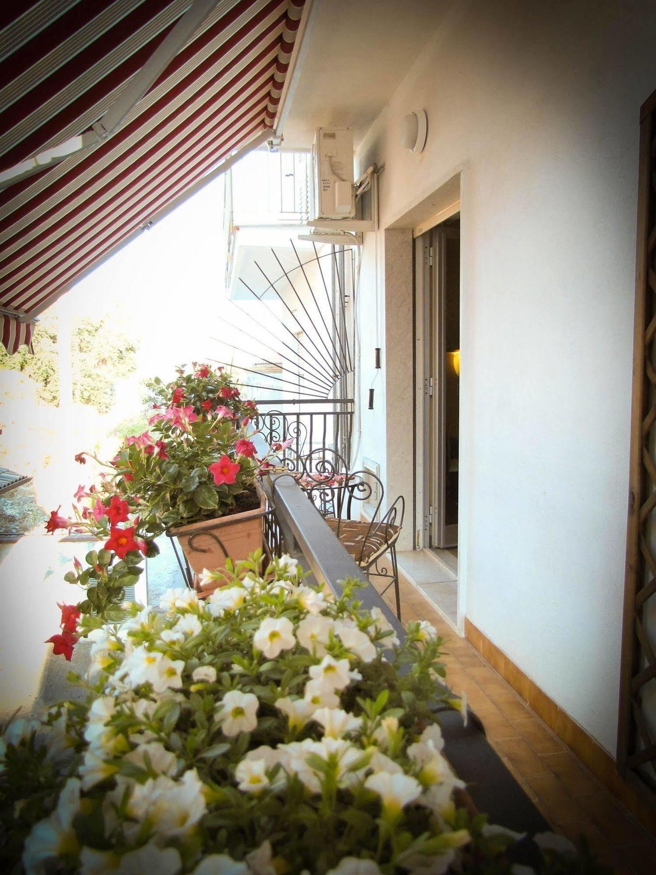 Apartmán Tano'S Giardini Naxos Exteriér fotografie